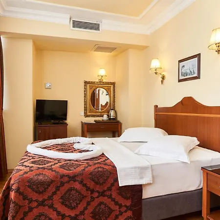 Amber & Hotell 4*