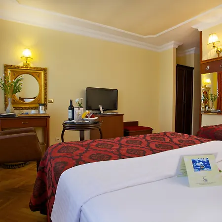 Hotell Amber & 4*