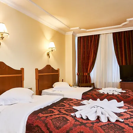Amber & Hotell 4*
