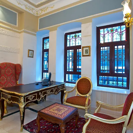 Hotell Amber & 4*