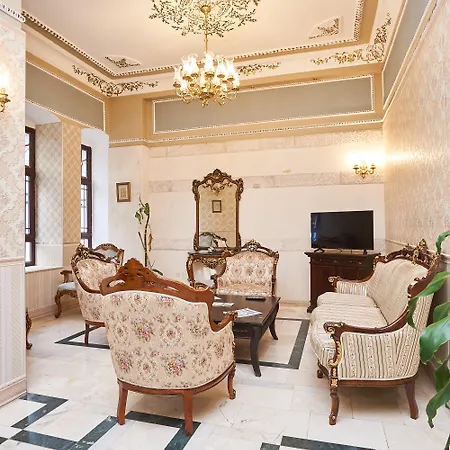 Hotell Amber & 4*