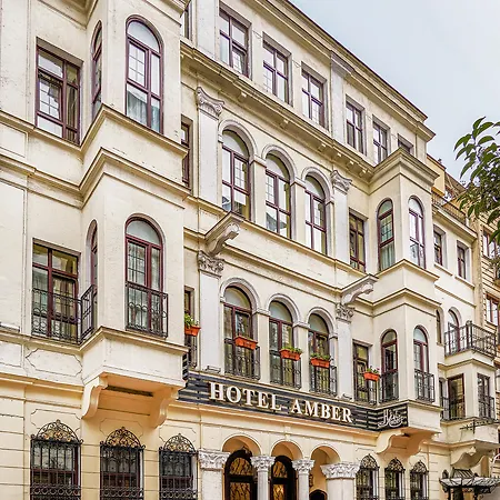 Amber & 4* Istanbul