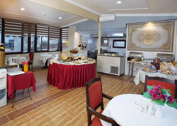 Отель Amber & 4*