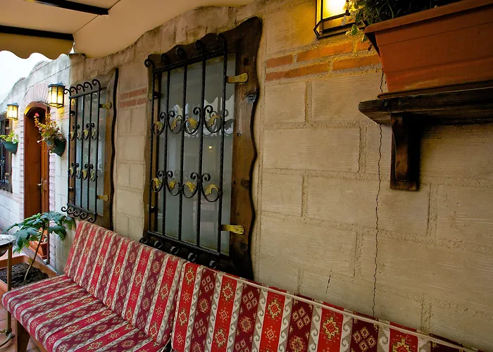 Amber & Отель 4*