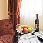 Amber & Отель 4*